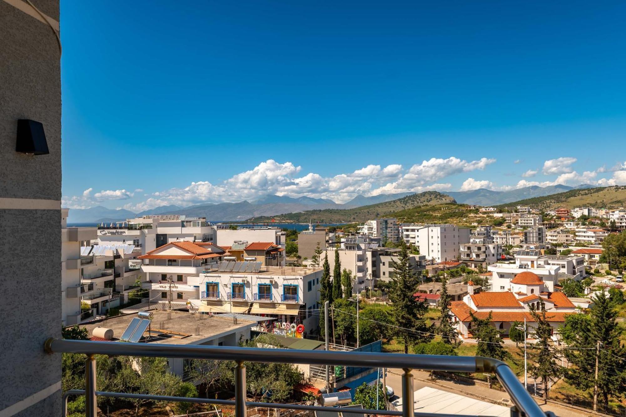Hotel Milo كساميل المظهر الخارجي الصورة