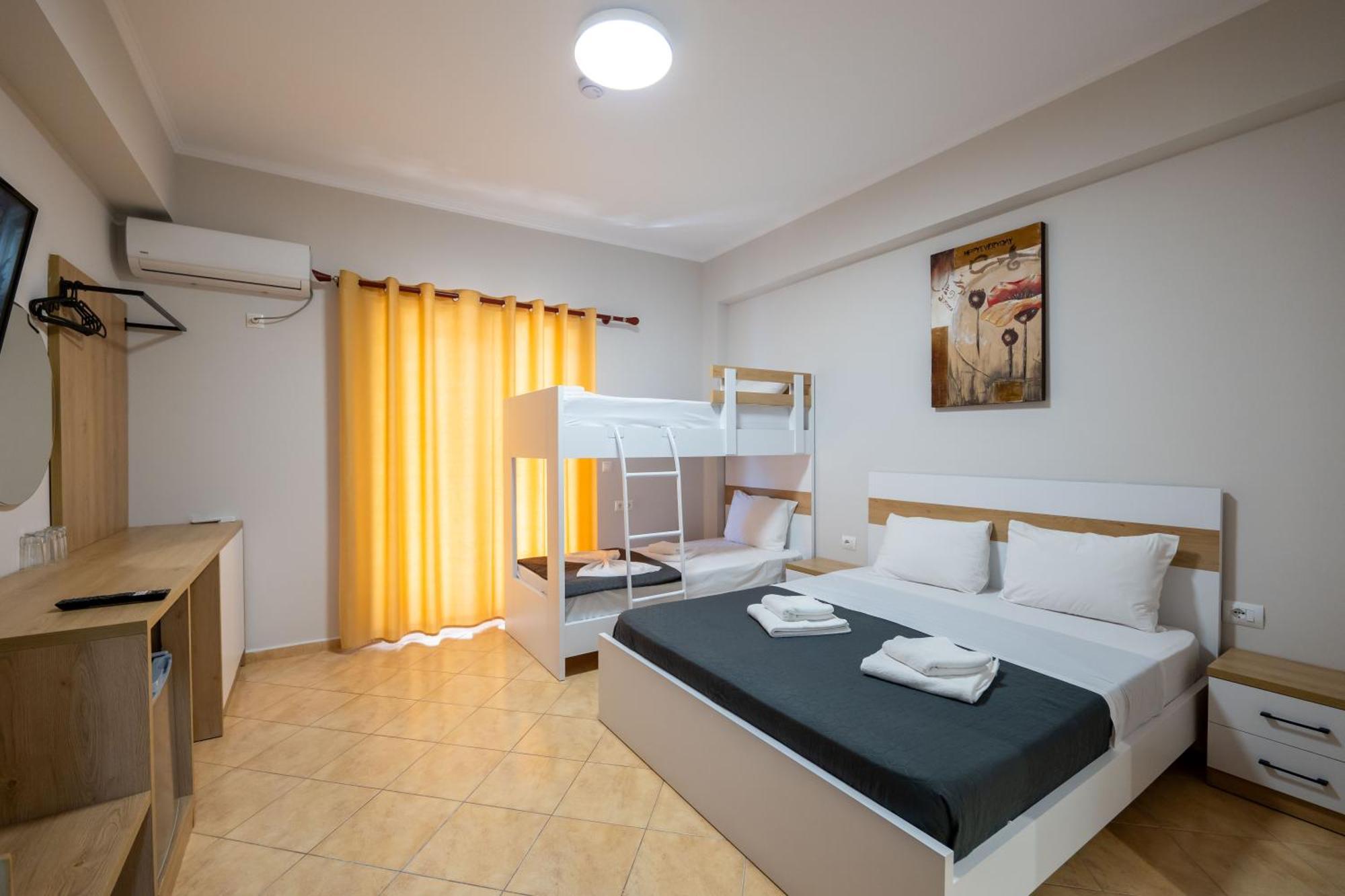 Hotel Milo كساميل المظهر الخارجي الصورة