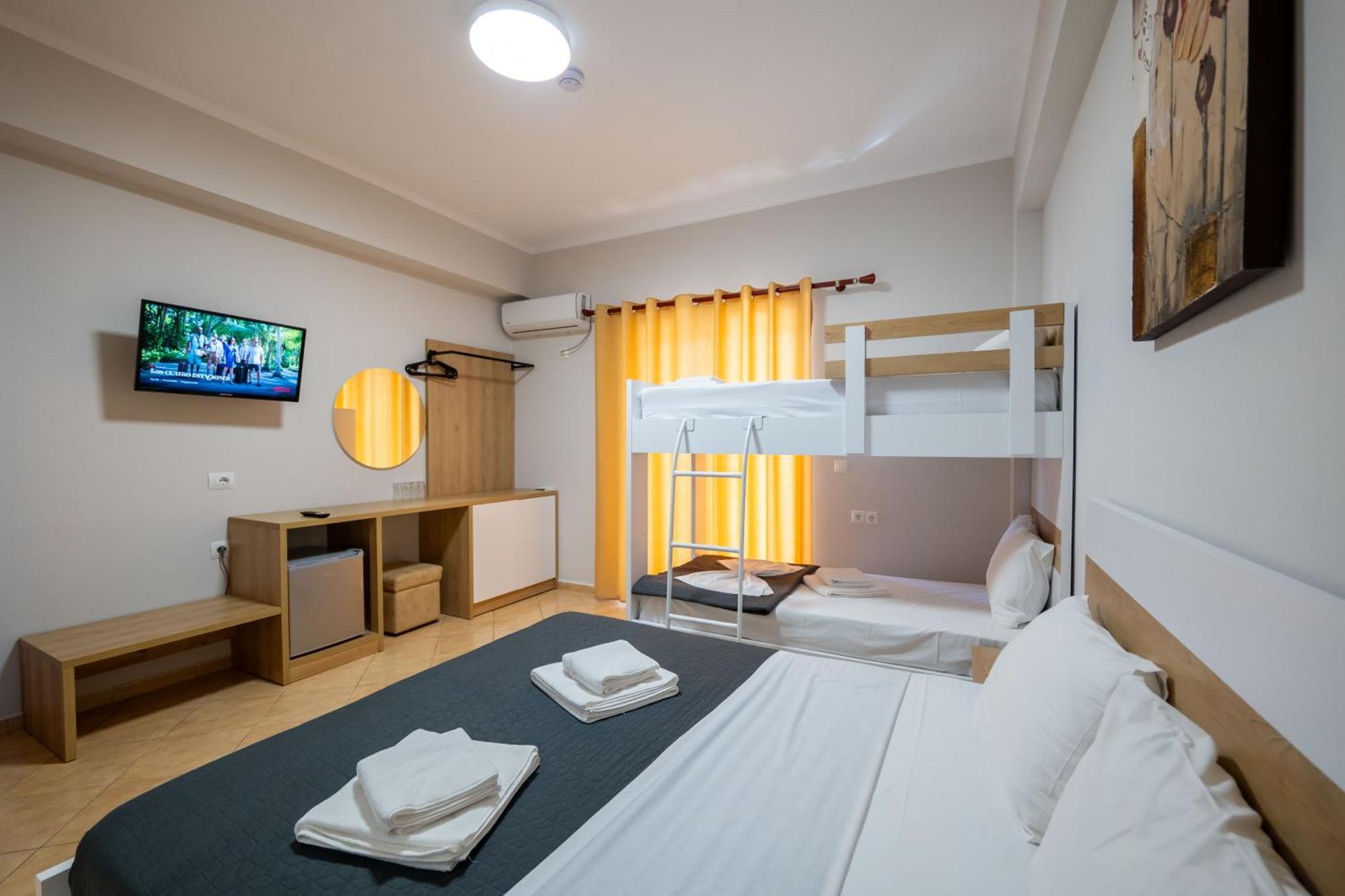 Hotel Milo كساميل المظهر الخارجي الصورة