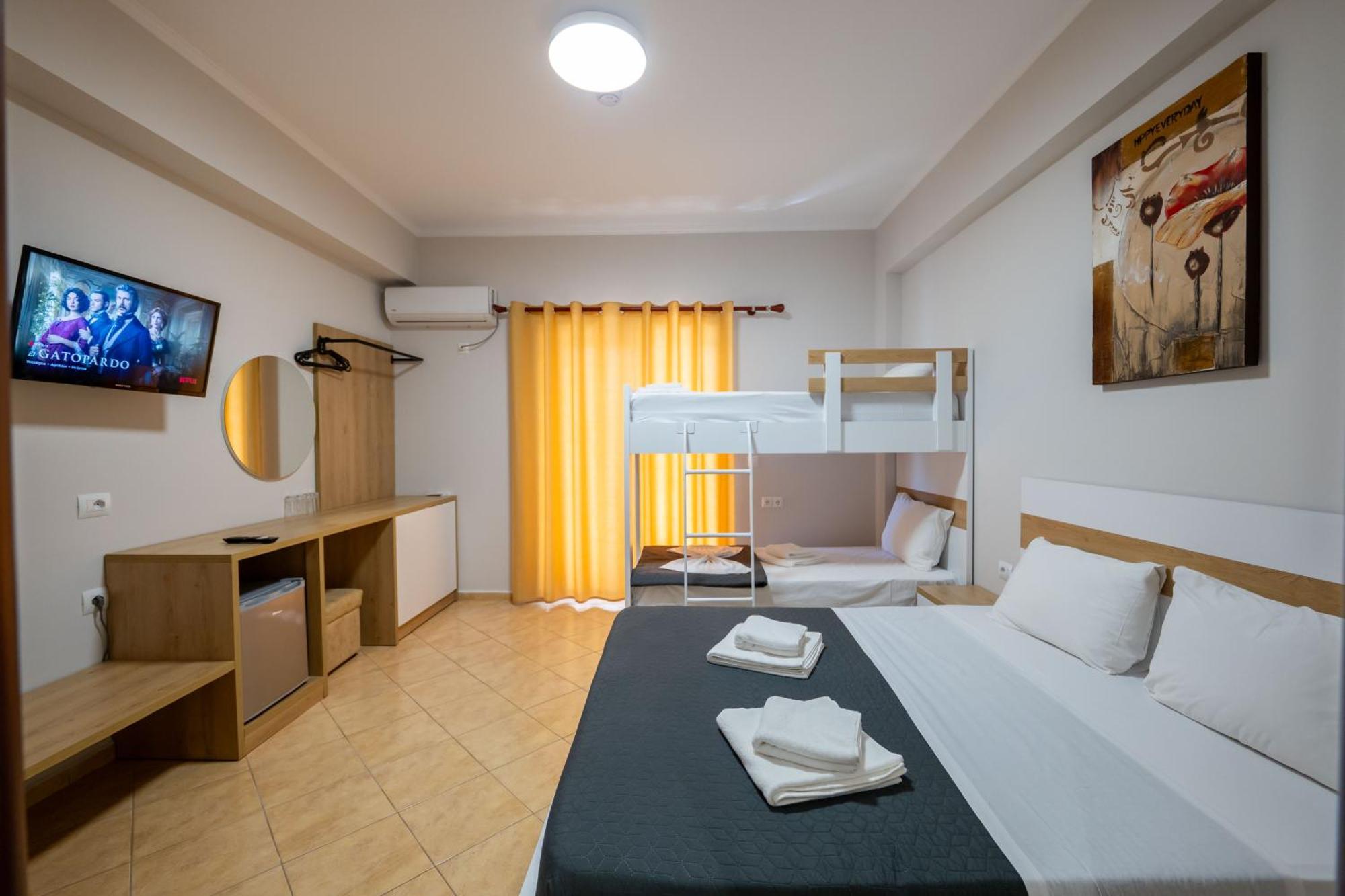 Hotel Milo كساميل المظهر الخارجي الصورة