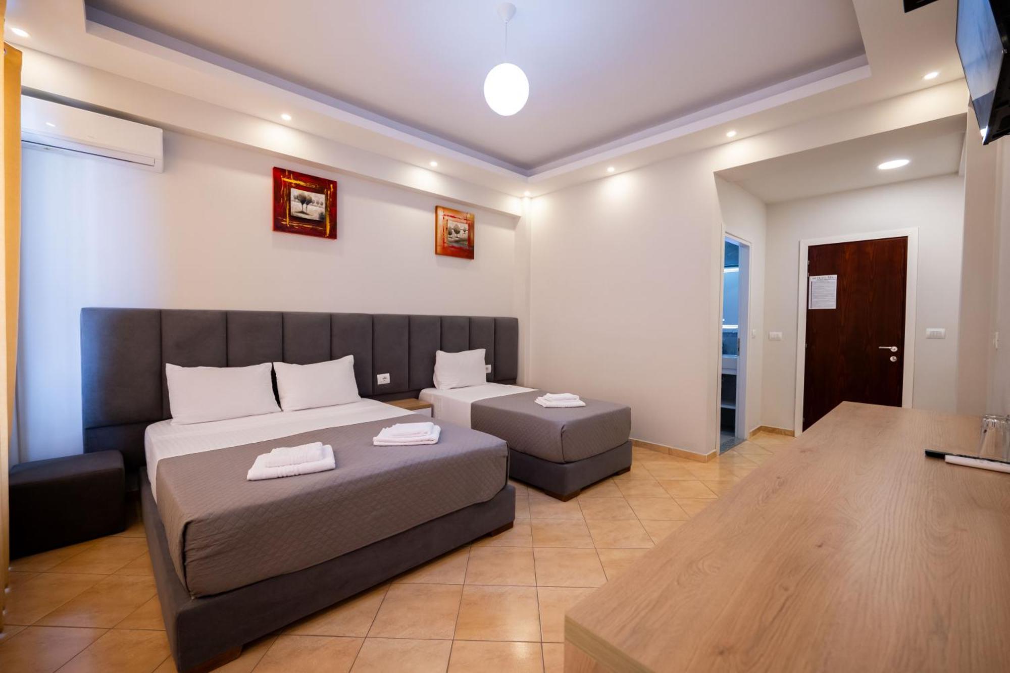 Hotel Milo كساميل المظهر الخارجي الصورة